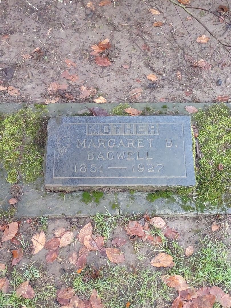 Margaret B. Bagwell's grave. Photo 1